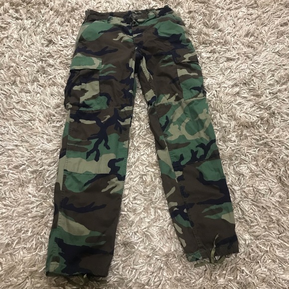 American Apparel Pants - American Apparel Camo Pants - Small Short